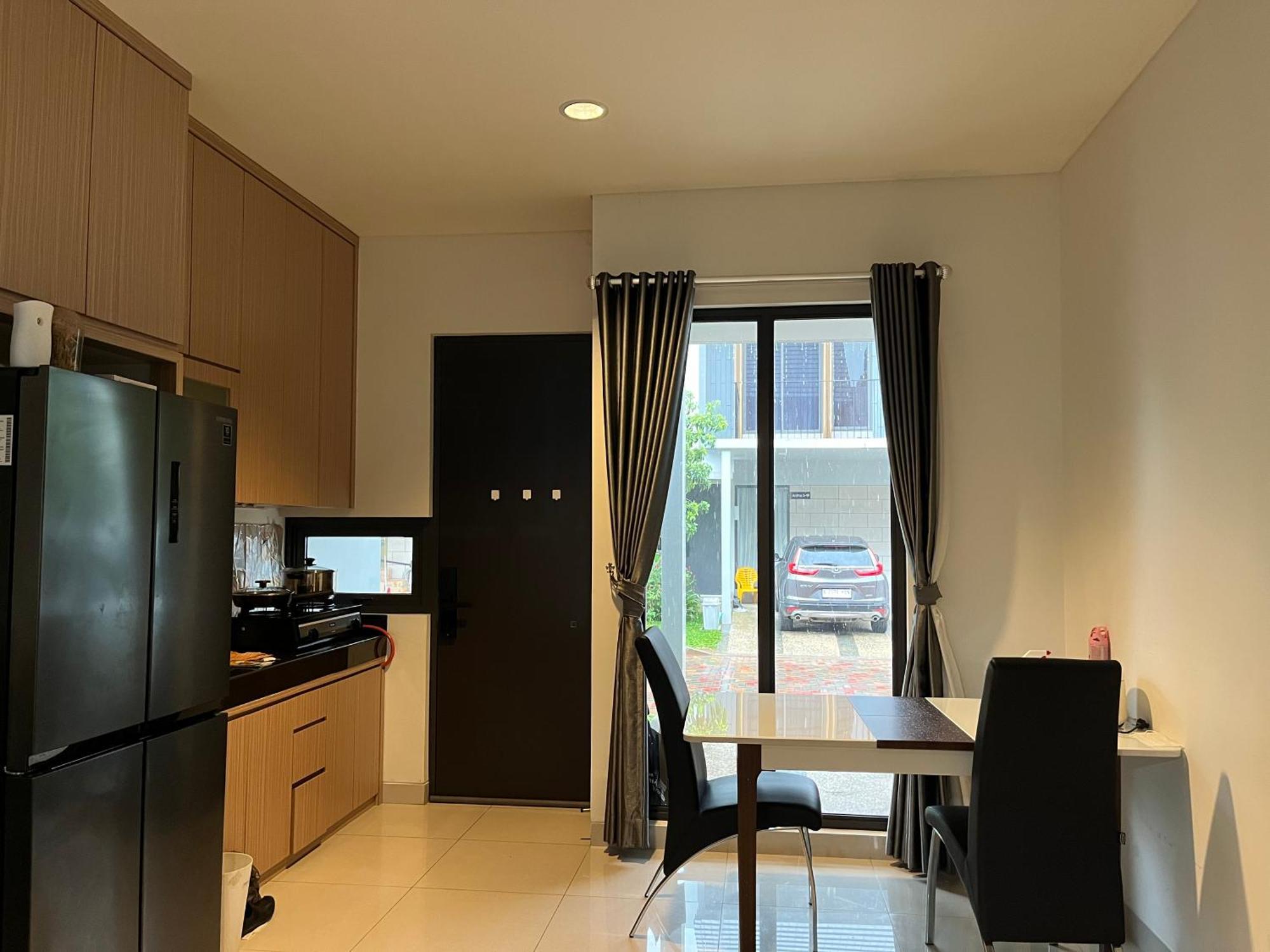 2 Floor Cozy House In Wisteria Jakarta Garden City Exterior photo